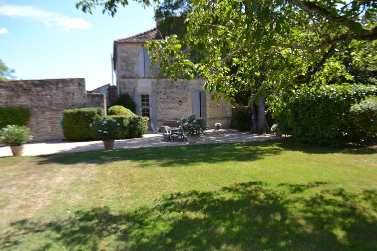 Le Petit Logis Bed and Breakfast Rouillac  Buitenkant foto